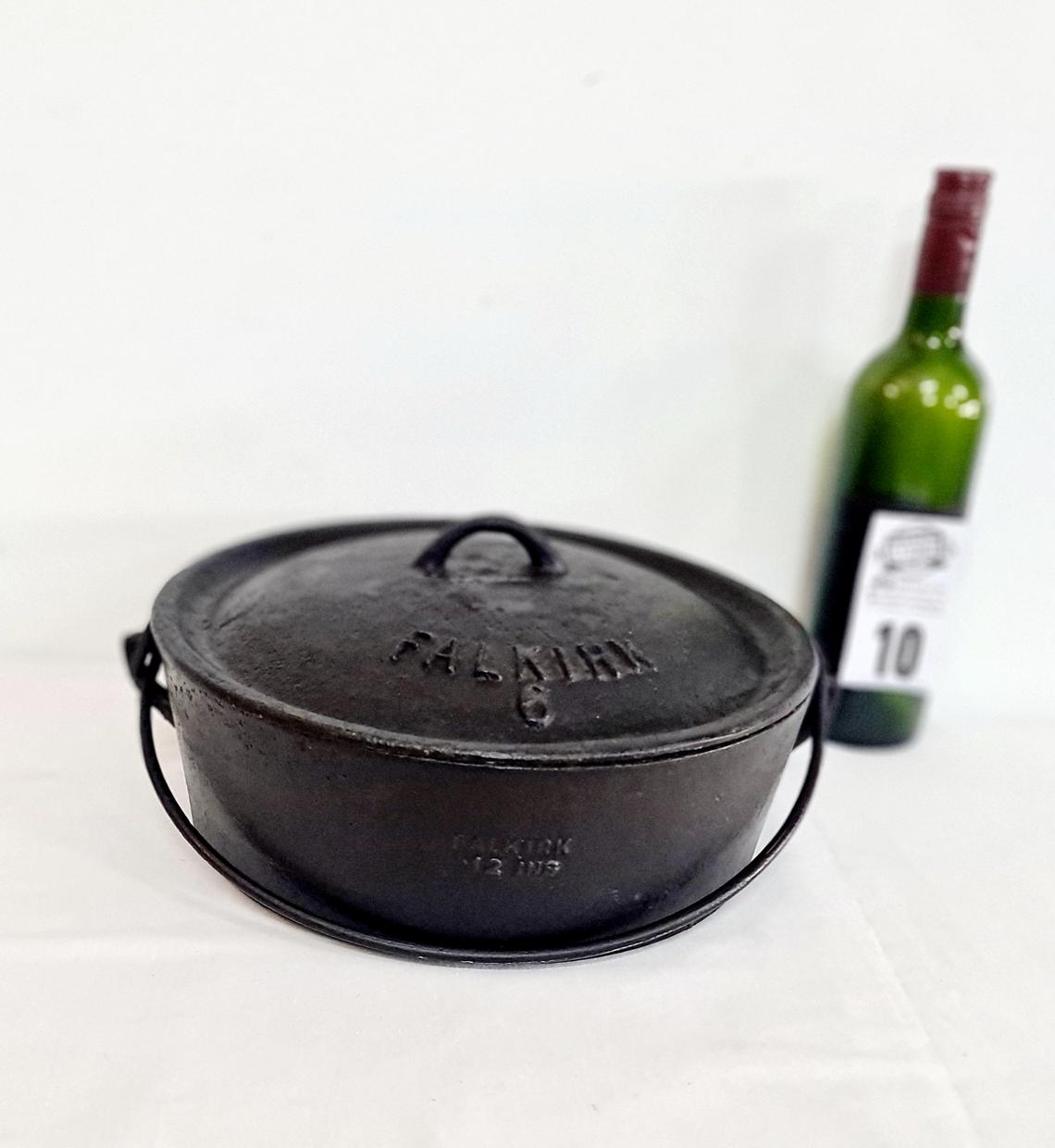 10.  Falkirk size 6 cast iron potjie pot with a flat bottom and matching lid-30.5 cm diam